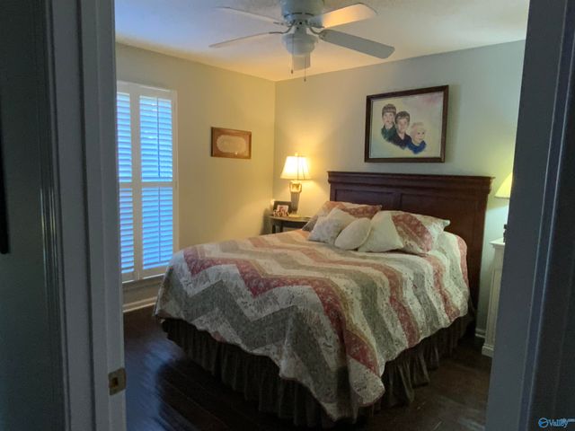 1435 Timberwalk Drive, Guntersville, AL 35976