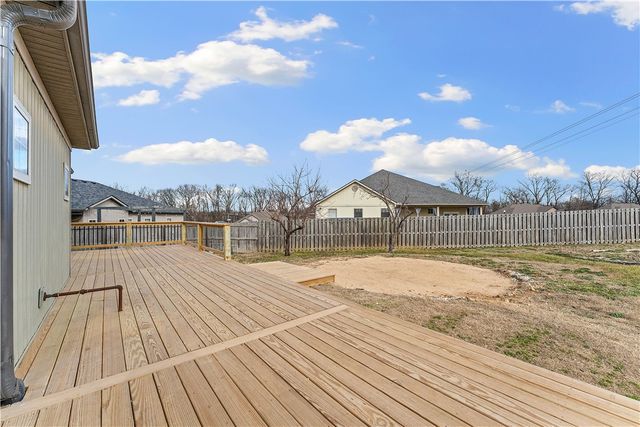 2141 Hunter Drive, Pea Ridge, AR 72751