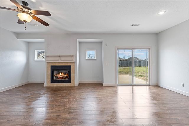 2141 Hunter Drive, Pea Ridge, AR 72751