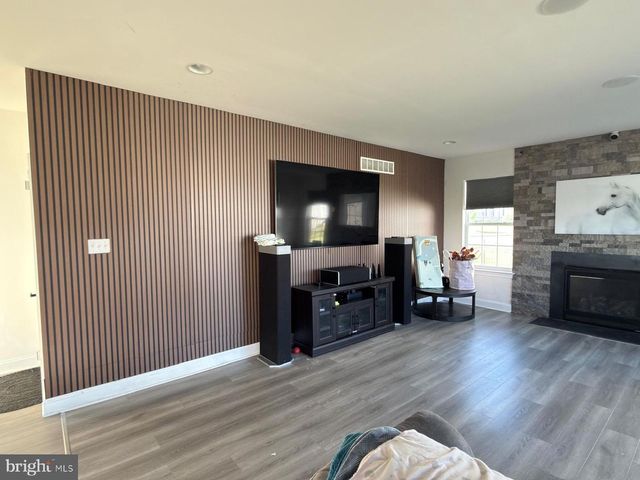 119 MARKLEY FARM CIR, West Norriton, PA 19403