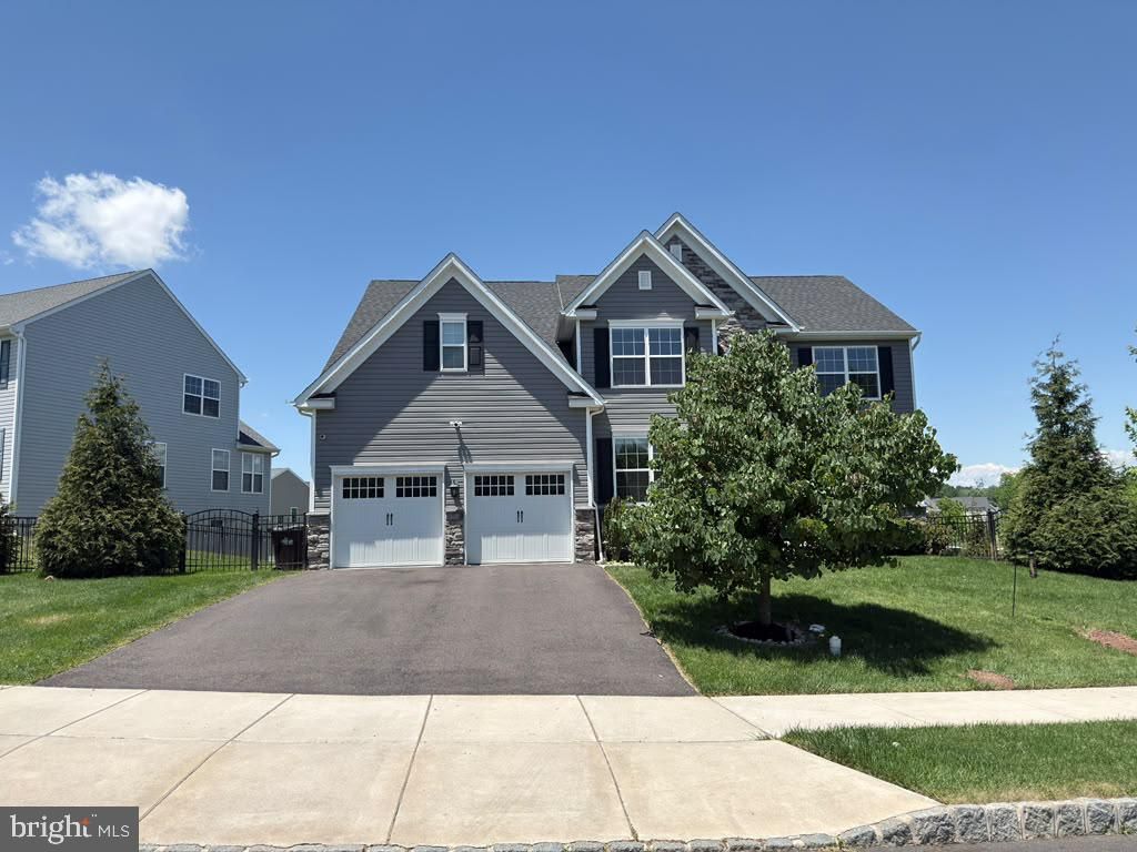 119 MARKLEY FARM CIR, West Norriton, PA 19403