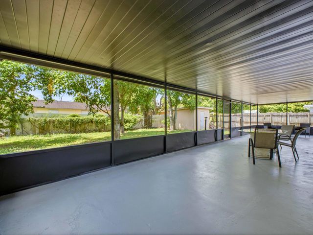 4862 Andros Drive, West Palm Beach, FL 33407