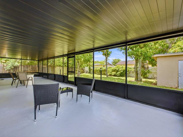 4862 Andros Drive, West Palm Beach, FL 33407