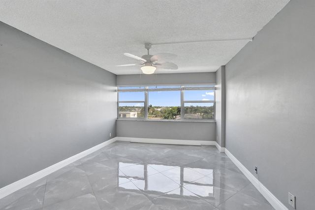 2611 N Riverside Drive 604, Pompano Beach, FL 33062