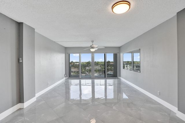 2611 N Riverside Drive 604, Pompano Beach, FL 33062