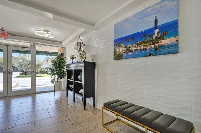 2611 N Riverside Drive 604, Pompano Beach, FL 33062