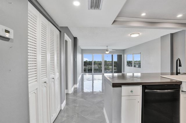 2611 N Riverside Drive 604, Pompano Beach, FL 33062