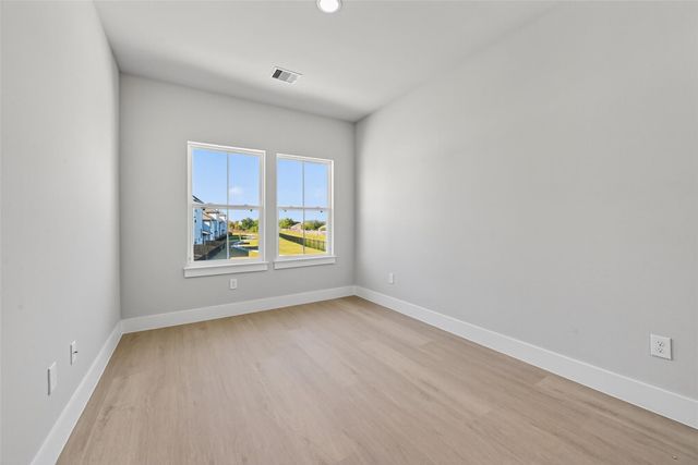 6702 Metro Blvd 3, Houston, TX 77083