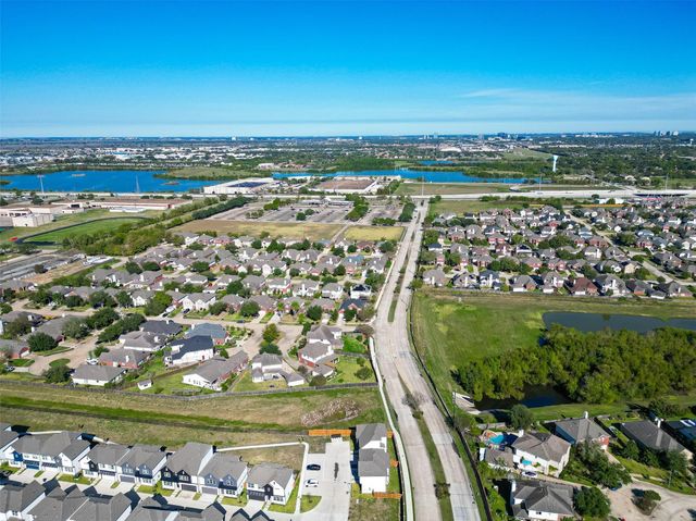 6702 Metro Blvd 3, Houston, TX 77083