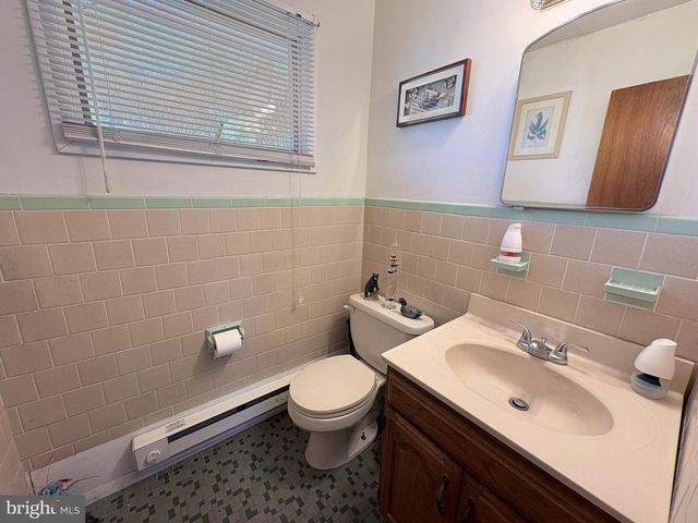 215 HAVANA AVE, Egg Harbor City, NJ 08215