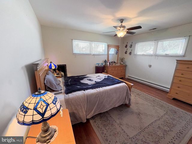 215 HAVANA AVE, Egg Harbor City, NJ 08215