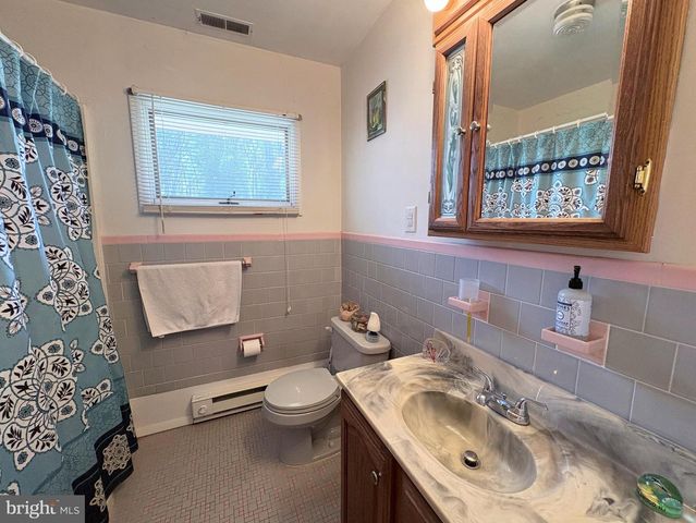 215 HAVANA AVE, Egg Harbor City, NJ 08215