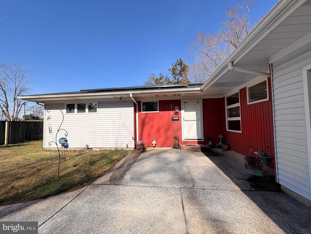 215 HAVANA AVE, Egg Harbor City, NJ 08215