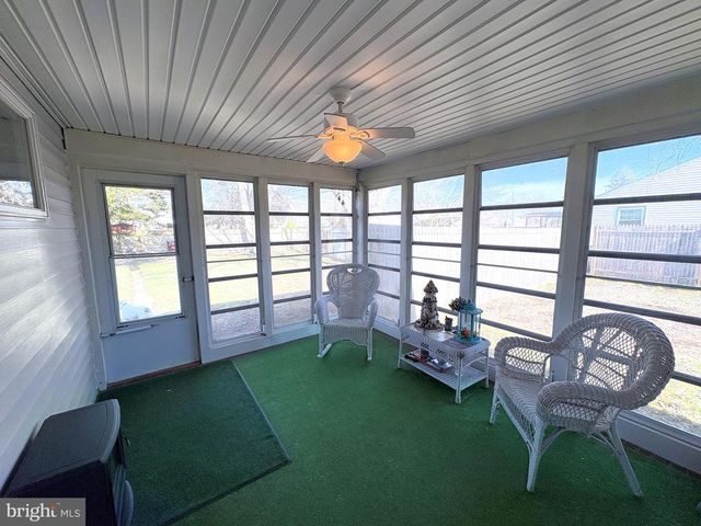 215 HAVANA AVE, Egg Harbor City, NJ 08215