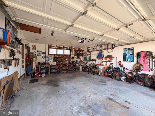 215 HAVANA AVE, Egg Harbor City, NJ 08215