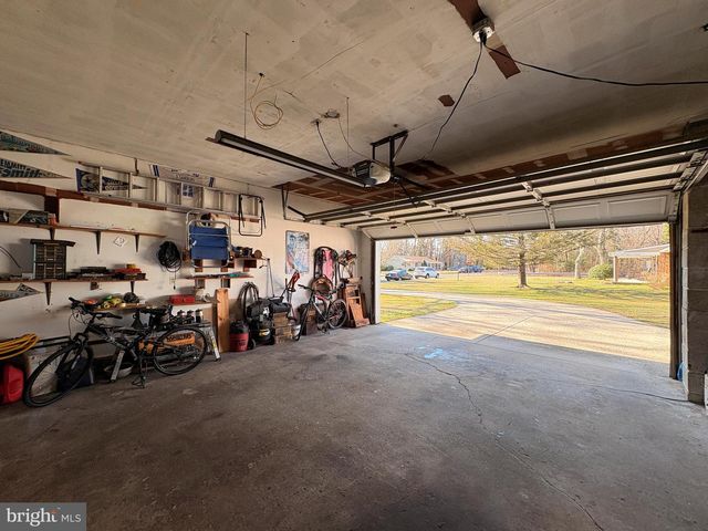 215 HAVANA AVE, Egg Harbor City, NJ 08215