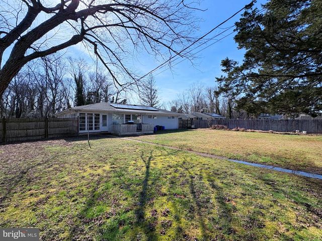 215 HAVANA AVE, Egg Harbor City, NJ 08215