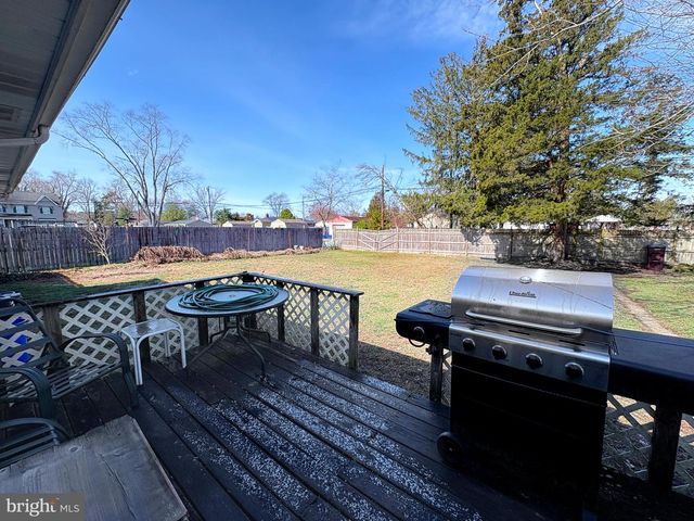 215 HAVANA AVE, Egg Harbor City, NJ 08215