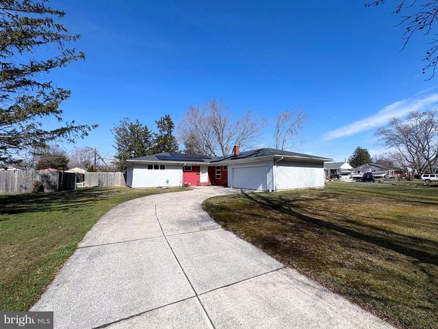 215 HAVANA AVE, Egg Harbor City, NJ 08215