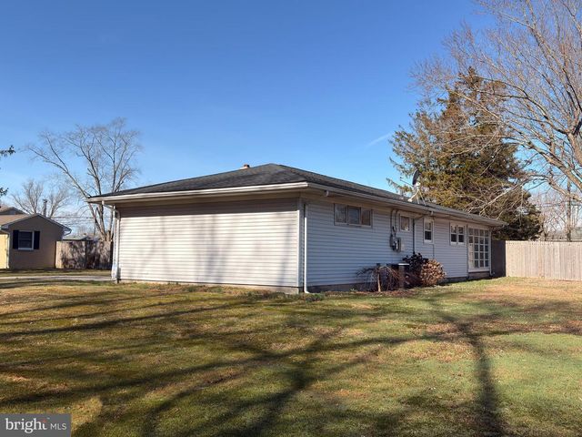 215 HAVANA AVE, Egg Harbor City, NJ 08215
