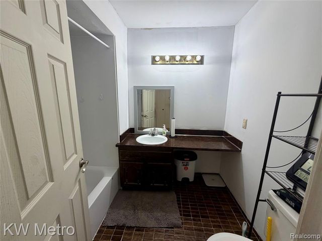41694 Bedford, Canton, MI 48187