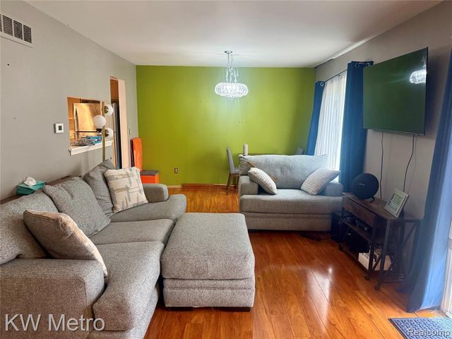 41694 Bedford, Canton, MI 48187