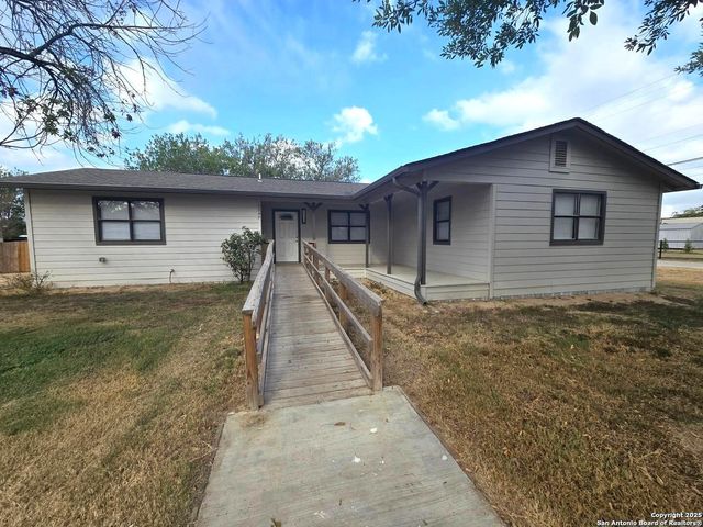 19849 Oil, Somerset, TX 78069