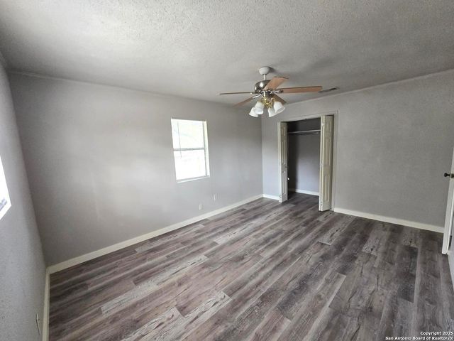 19849 Oil, Somerset, TX 78069