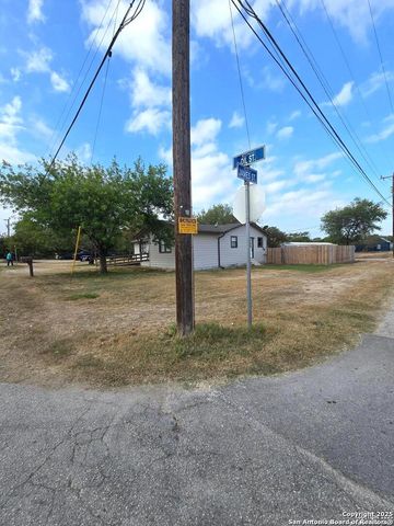 19849 Oil, Somerset, TX 78069