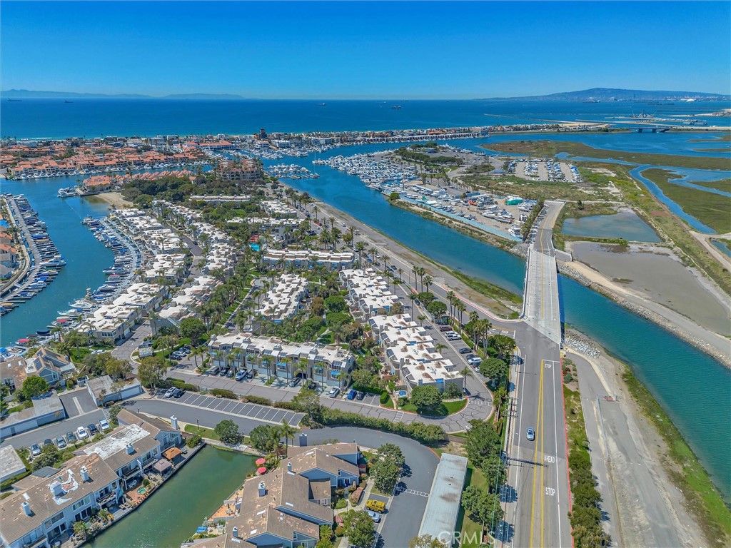 3393 Tempe, Huntington Beach, CA 92649 — exterior