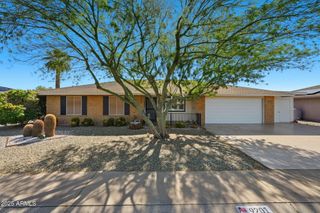 9201 W LONG HILLS Drive, Sun City, AZ 85351