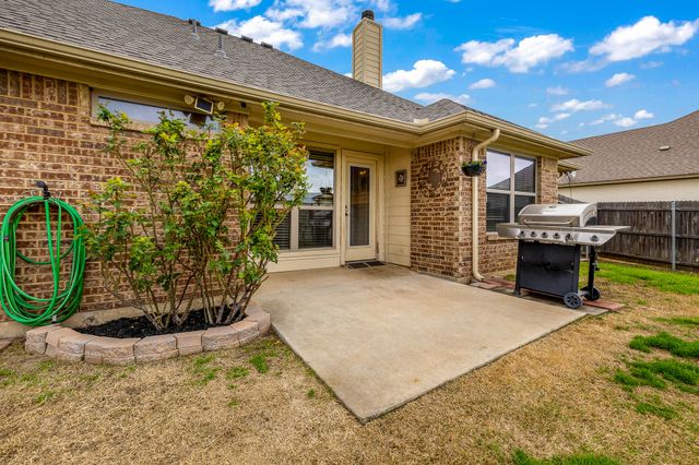 1836 Town Creek Circle, Weatherford, TX 76086