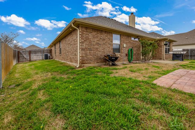 1836 Town Creek Circle, Weatherford, TX 76086