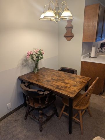 82 S Maple 33, Westfield, MA 01085