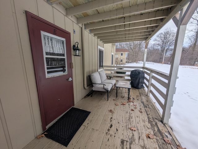 82 S Maple 33, Westfield, MA 01085