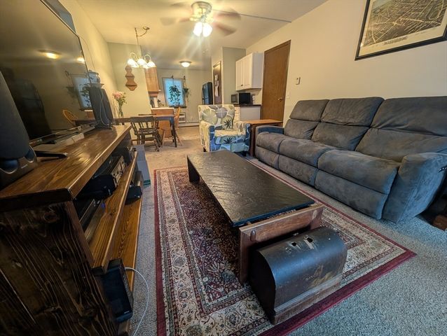 82 S Maple 33, Westfield, MA 01085