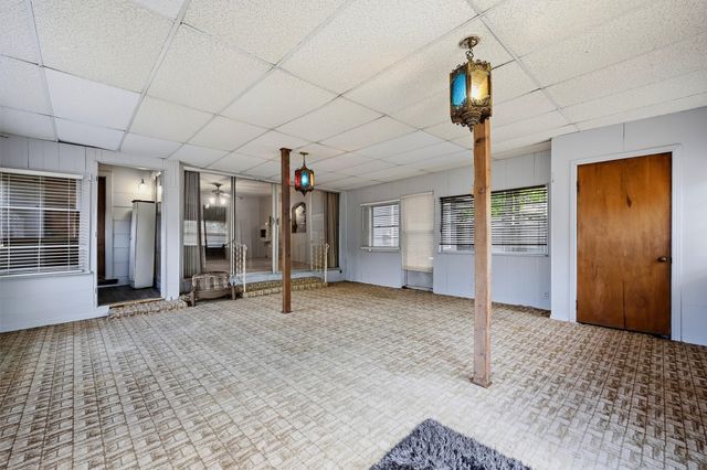 408 E Park Avenue, Sherman, TX 75090