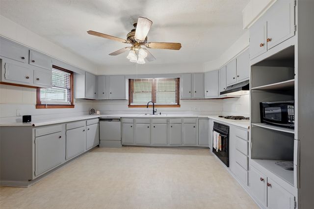 408 E Park Avenue, Sherman, TX 75090