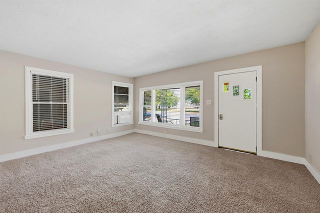 408 E Park Avenue, Sherman, TX 75090