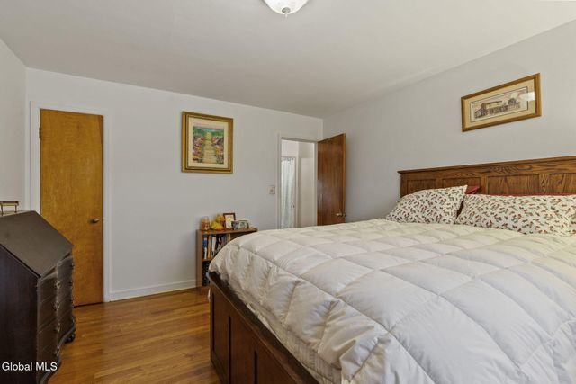 1399 Van Hoesen Road, Schodack, NY 12033