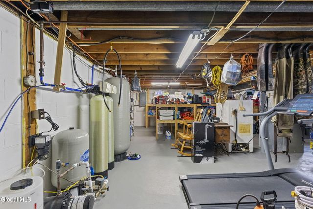 1399 Van Hoesen Road, Schodack, NY 12033