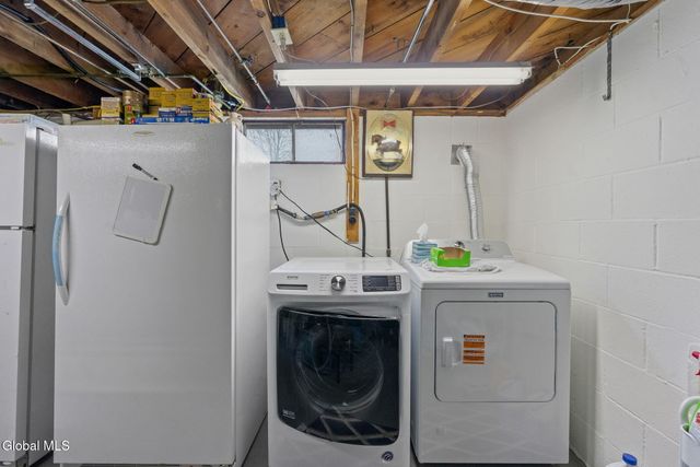 1399 Van Hoesen Road, Schodack, NY 12033