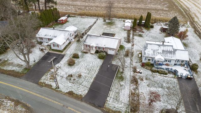 1399 Van Hoesen Road, Schodack, NY 12033