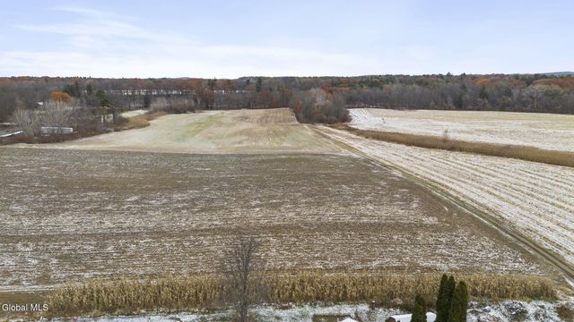 1399 Van Hoesen Road, Schodack, NY 12033