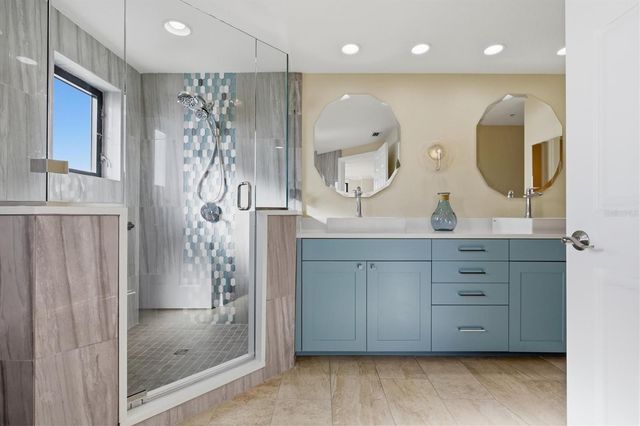 670 ISLAND WAY 802, Clearwater Beach, FL 33767