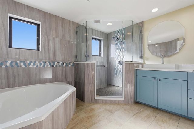 670 ISLAND WAY 802, Clearwater Beach, FL 33767