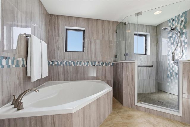 670 ISLAND WAY 802, Clearwater Beach, FL 33767