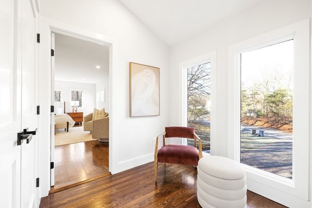 157 Wilshire Dr, Sharon, MA 02067