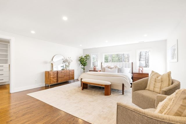 157 Wilshire Dr, Sharon, MA 02067