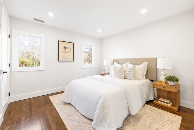 157 Wilshire Dr, Sharon, MA 02067